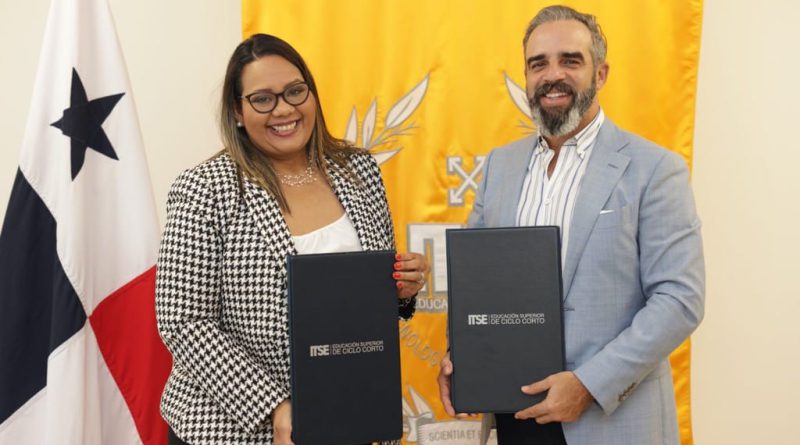 ITSE Panamá y IQTEK firman convenio para impartir educación sobre las TIC